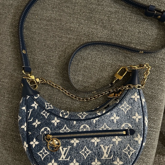 Louis Vuitton Navy and Gold Crossbody Bag - Picture 1 of 4
